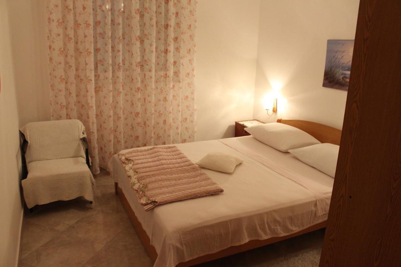 Apartmani Milisa L Primošten Екстериор снимка