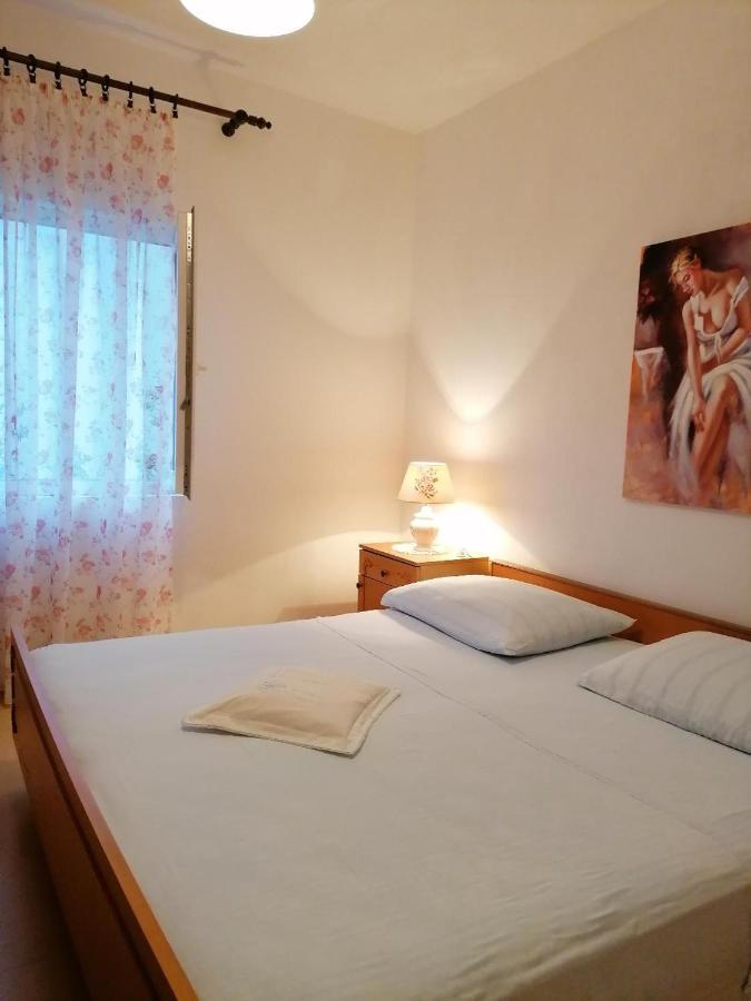 Apartmani Milisa L Primošten Екстериор снимка